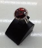 Серебряное кольцо с красным кварцем и цирконом