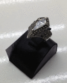 Серебряное кольцо с белым топазом и марказитами