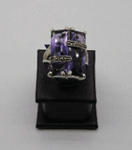 Серебряное кольцо с фиолетовым топазом и марказитами