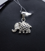 Серебряный кулон с цирконом "Слон"