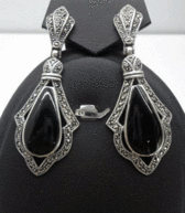 Серебряные серьги с черными ониксами и марказитами